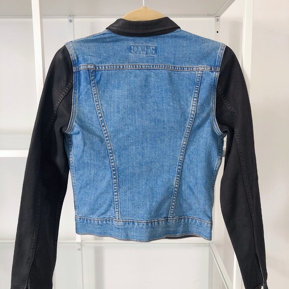 J Brand Bowie Denim Jacket Two-tone Coated Leather Effect: Model Off Duty Vibes - Picture 5 of 12